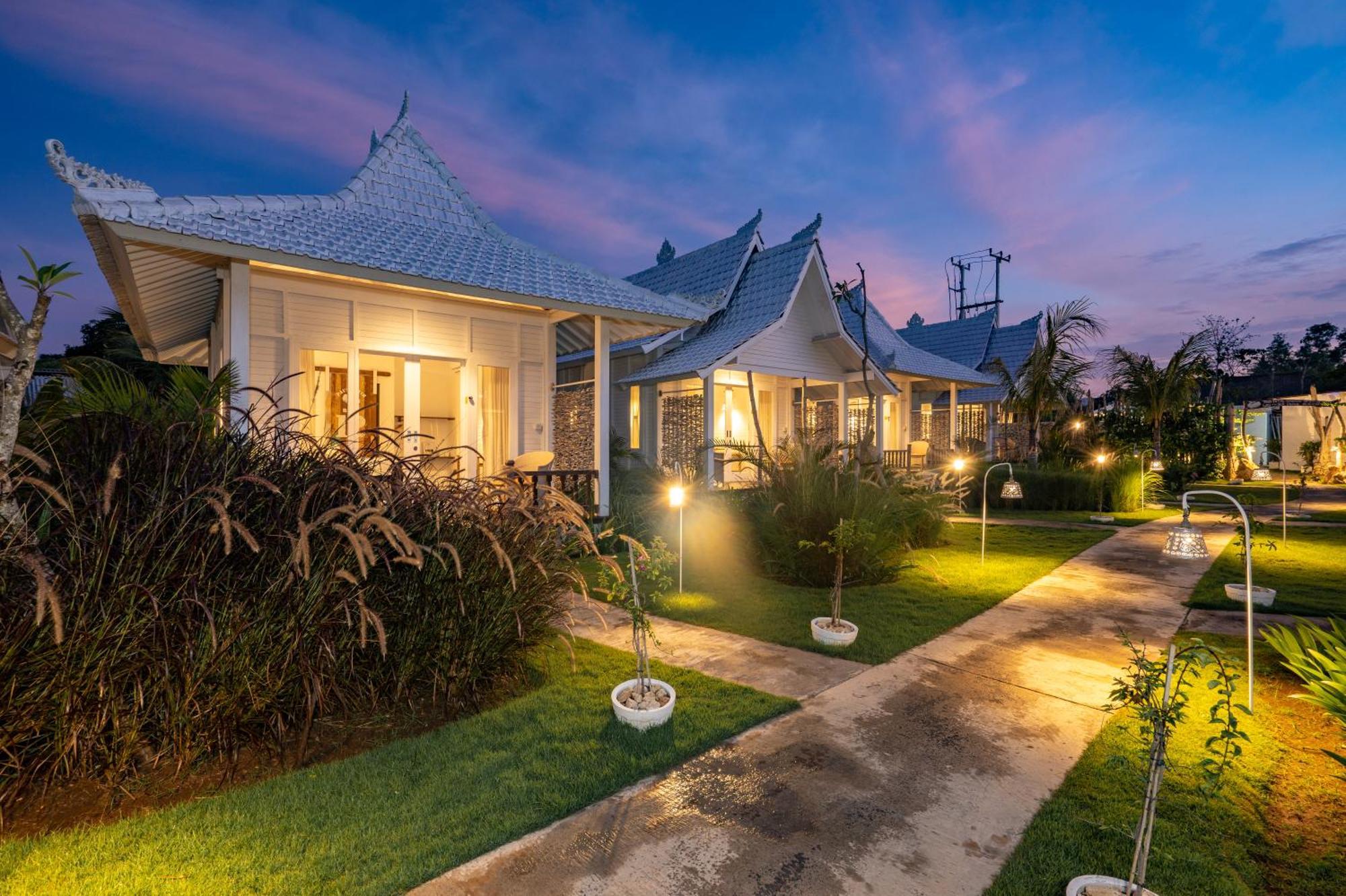 Paus Putih Hotel Lembongan Eksteriør bilde