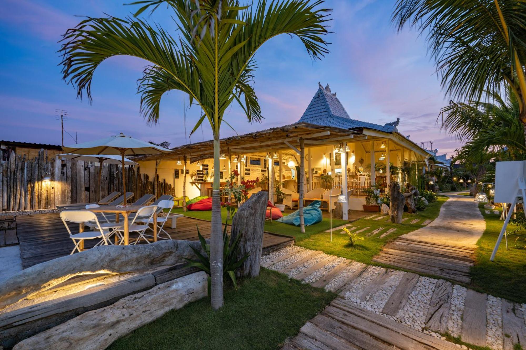 Paus Putih Hotel Lembongan Eksteriør bilde